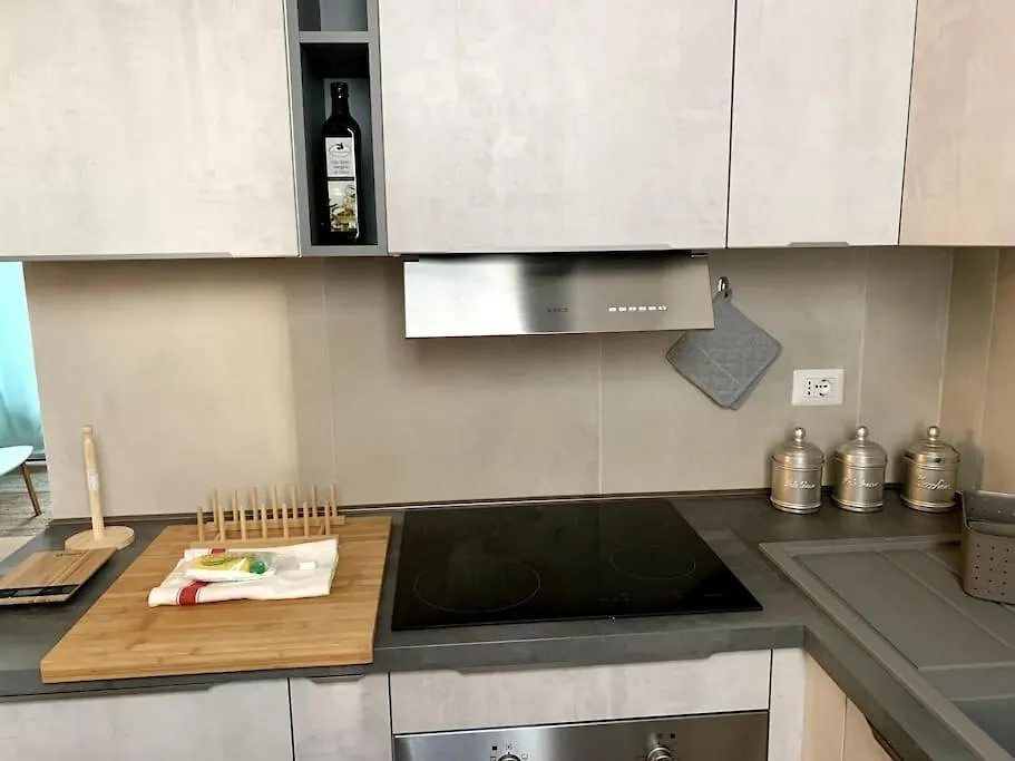 Appartamento Con Terrazzo Sui Tetti Milanesi إيطاليا