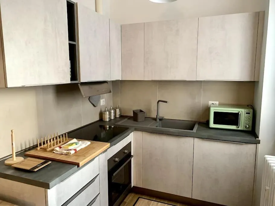 Appartamento Con Terrazzo Sui Tetti Milanesi 0*, ميلان إيطاليا